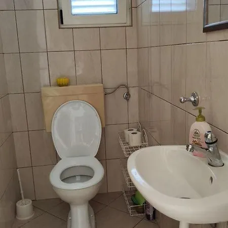 Maja - Four Bedroom With Terrace And Sea View * Maslinica