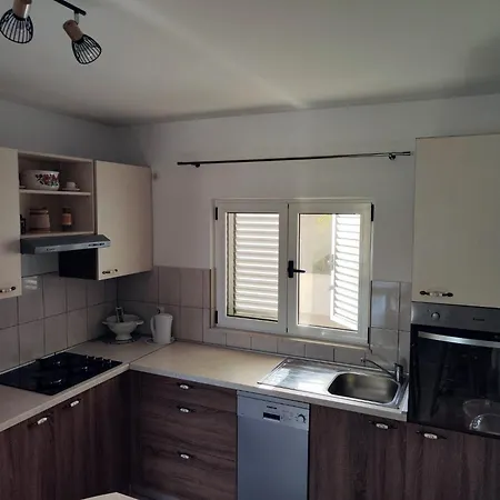 Maja - Four Bedroom With Terrace And Sea View Σπίτι διακοπών *